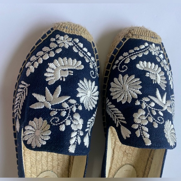 Soludos Ibiza Boho Floral Embroidered Espadrilles Navy Blue Size 9 - Picture 7 of 12